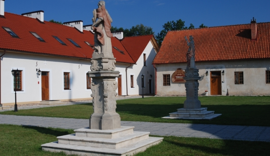 Centrum Terapeutyczne "Pustelnia Złotego Lasu" w Rytwianach
