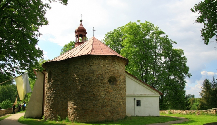Romańska rotunda w Grzegorzowicach